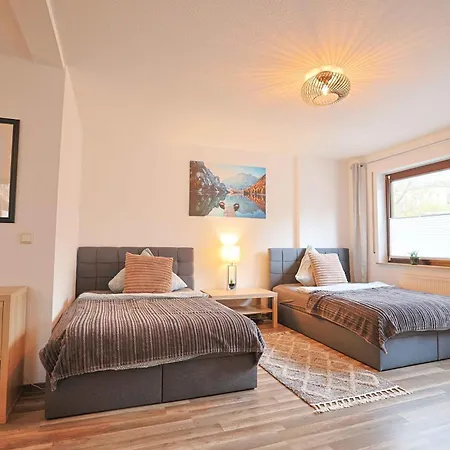 Mit Tv, Kueche Und Terasse Nahe Kassel Apartmán *